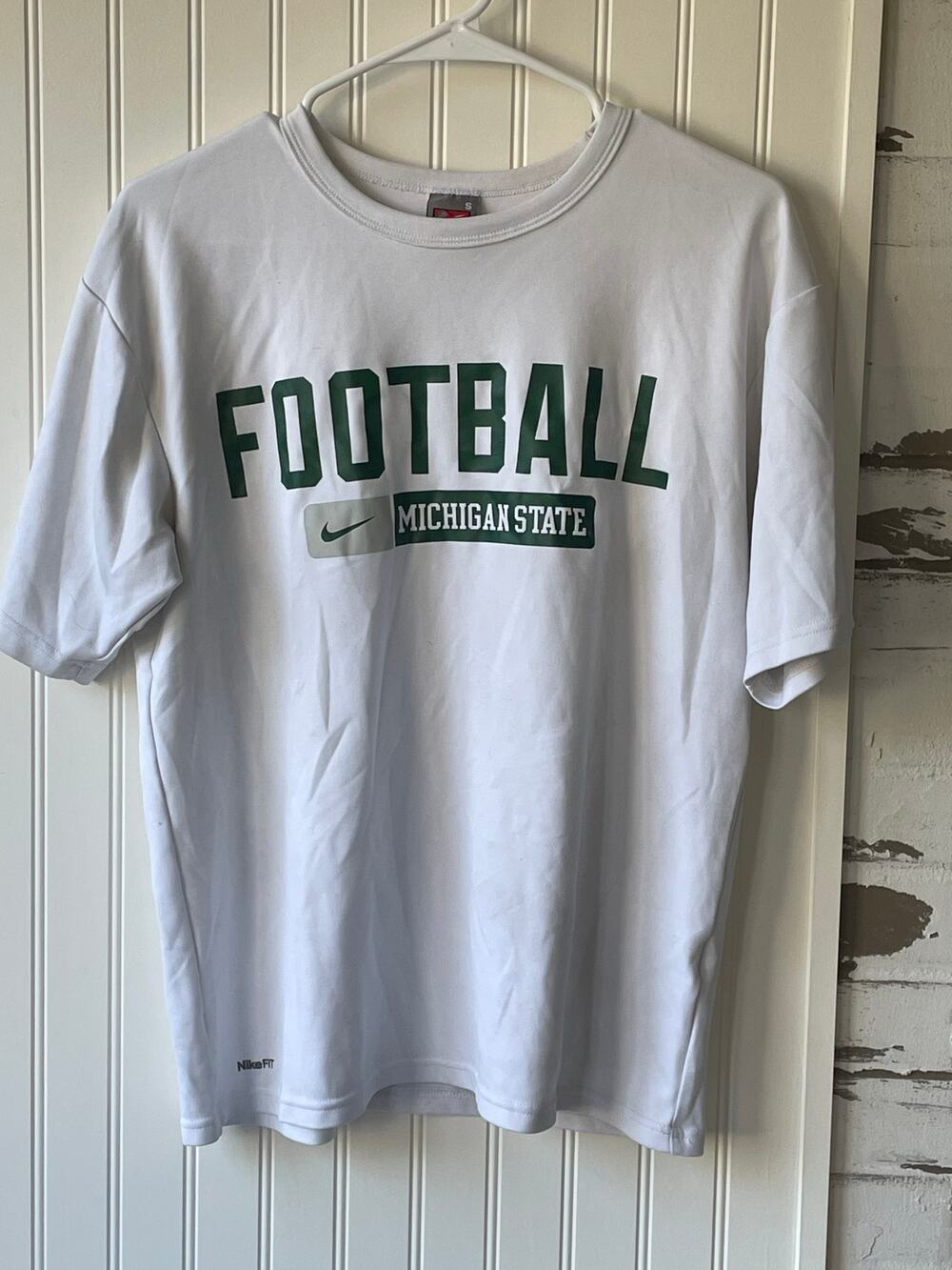 Nike Fit Michigan State Football shirt white and green size Small